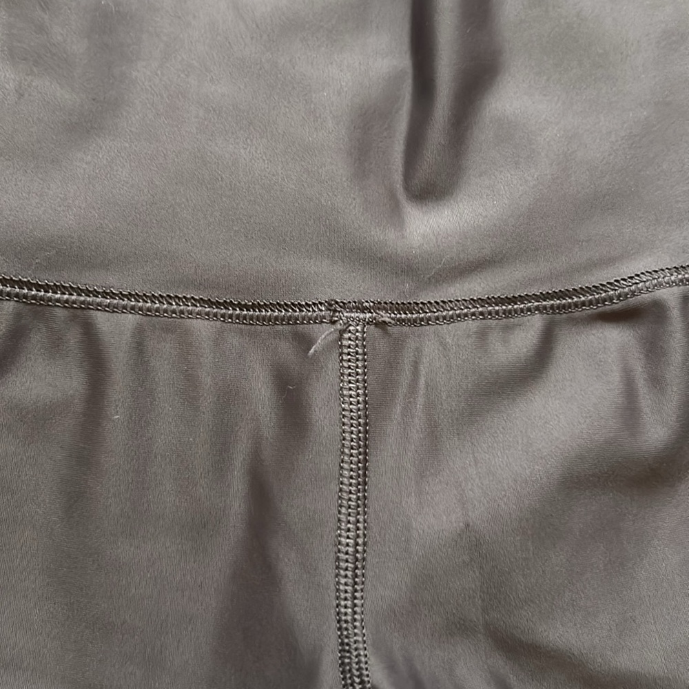OFFLINE AERIE PURPLE LEGGINGS - Picture 7 of 8